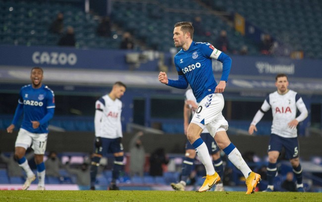 帮助年轻人 帮助年轻人