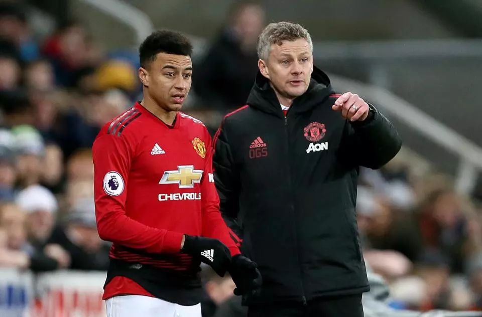 佩戴着冷静 佩戴着冷静