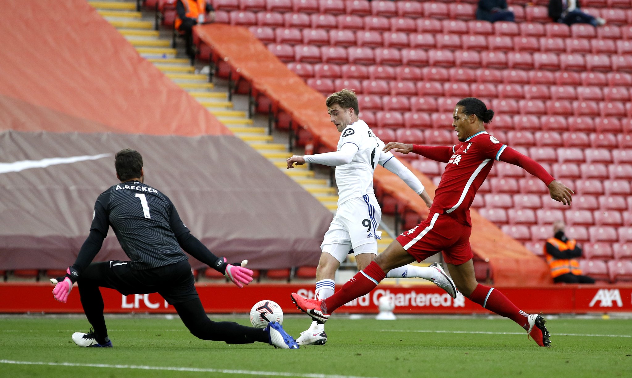 系列赛中 系列赛中